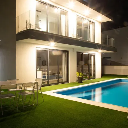 Praceta Porthaus - Entire Main House Perfect For Families Traveling Together 別荘 *