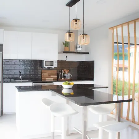 Praceta Porthaus - Entire Private Main Holiday home *