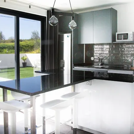 Dom wakacyjny Praceta Porthaus - Entire Main House Perfect For Families Traveling Together *