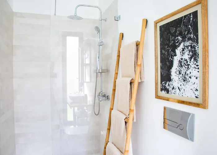 Praceta Porthaus - Entire Main House Perfect For Families Traveling Together Dom wakacyjny Santo Isidoro