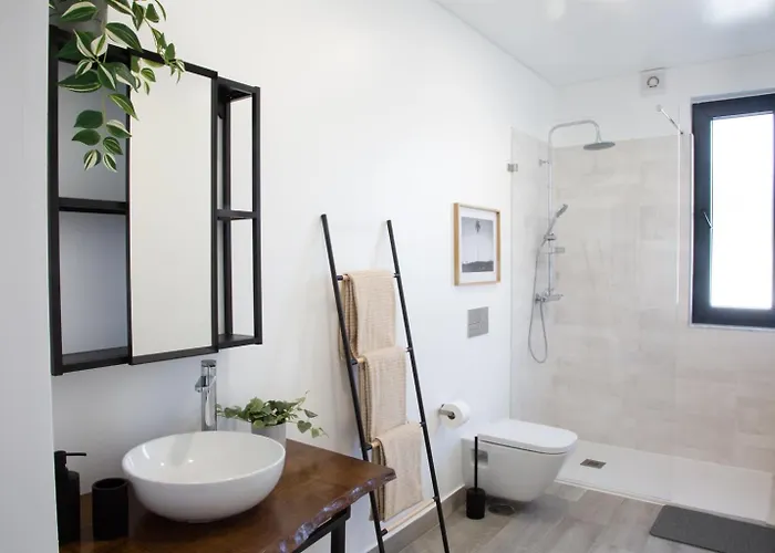 Praceta Porthaus - Entire Main House Perfect For Families Traveling Together Dom wakacyjny *