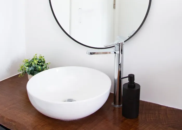 Praceta Porthaus - Entire Main House Perfect For Families Traveling Together * Santo Isidoro